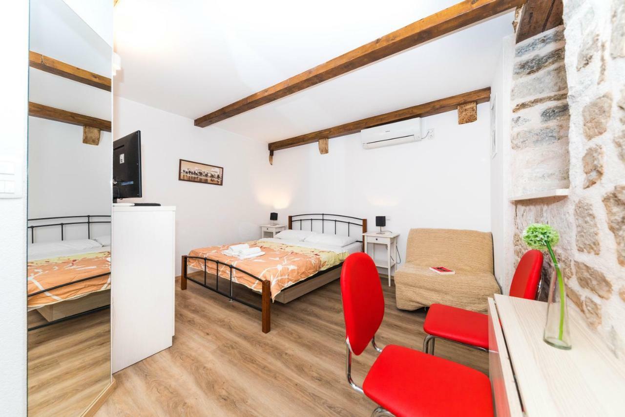 Appartement First Vestibul à Split Extérieur photo
